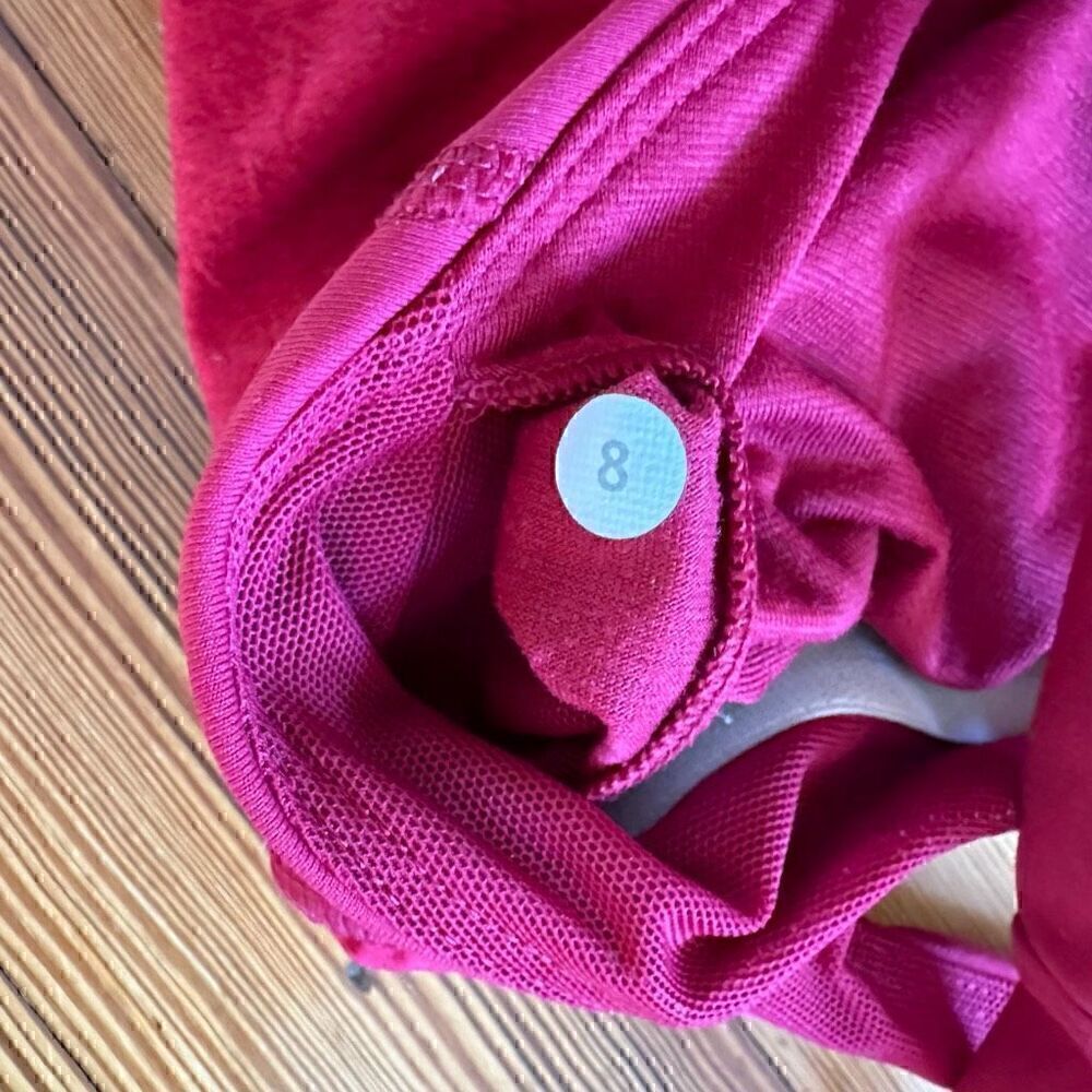 Lululemon RARE Venus Racerback Tank in Red - Picture 3 of 4